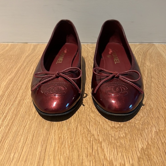 Chanel Patent Leather Ballet Flats Burgundy-Red - Picture 5 of 9